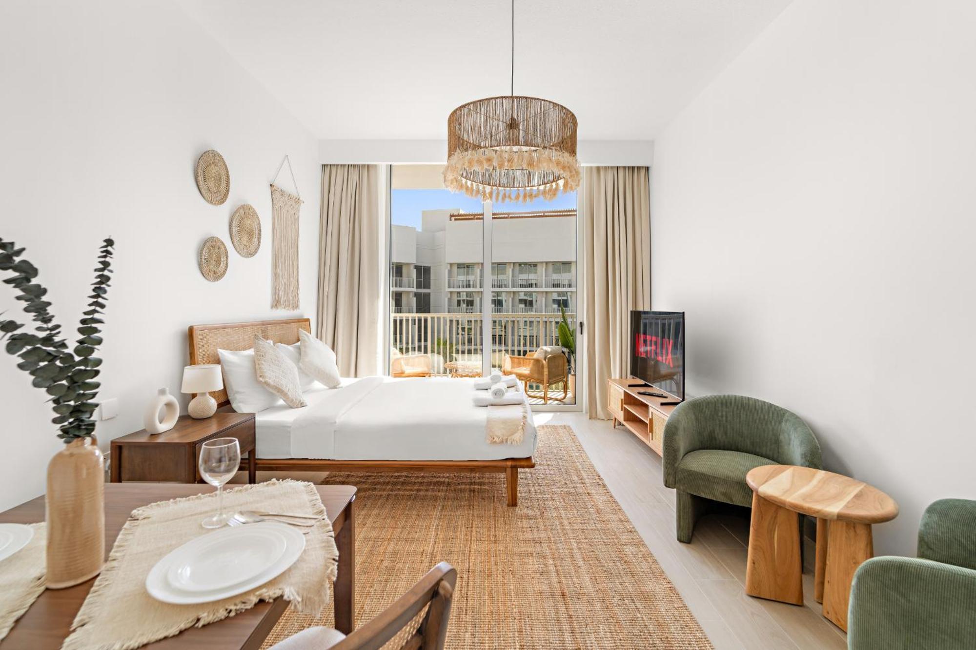 Vayk - Stylish & Cozy In Jvc * Dubai