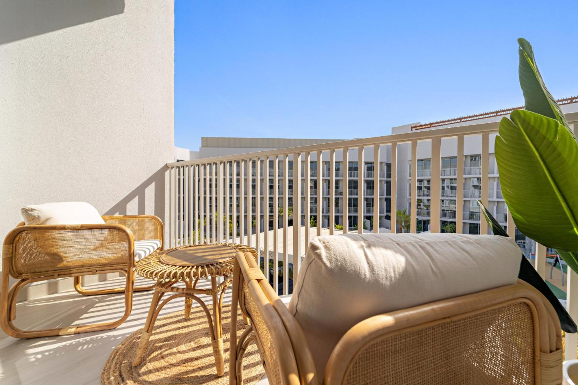 Vayk - Stylish & Cozy In Jvc Dubai